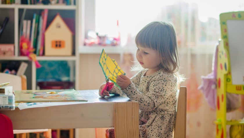 Ustvari Čebelico Majo