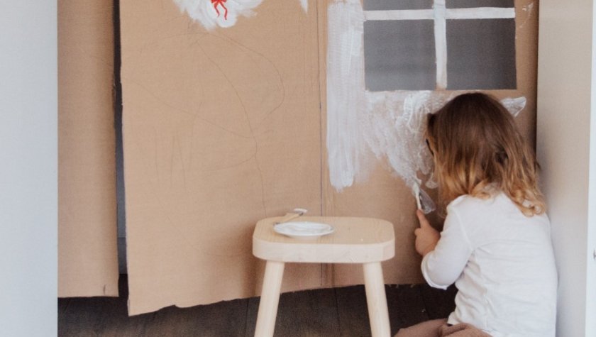 Ustvari fužinarsko hišo iz kartona