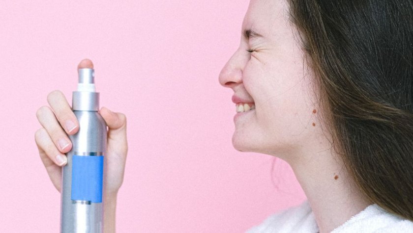 DIY: Izdelaj osvežilno meglico za obraz 